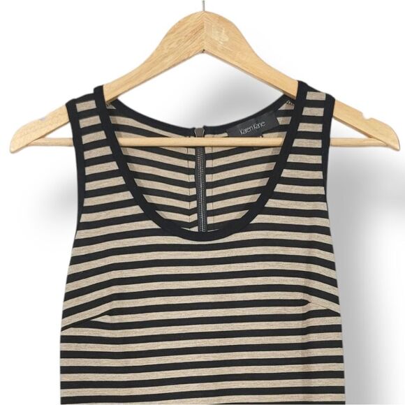 NEW Karen Kane Striped Handkerchief Peplum Hem Sleeveless Top Size Small - Picture 3 of 7